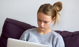 Нежелательный контент: как уберечь ребёнка от опасностей интернета
